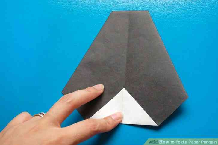 Image intitulée Plier un Papier Pingouin Étape 8